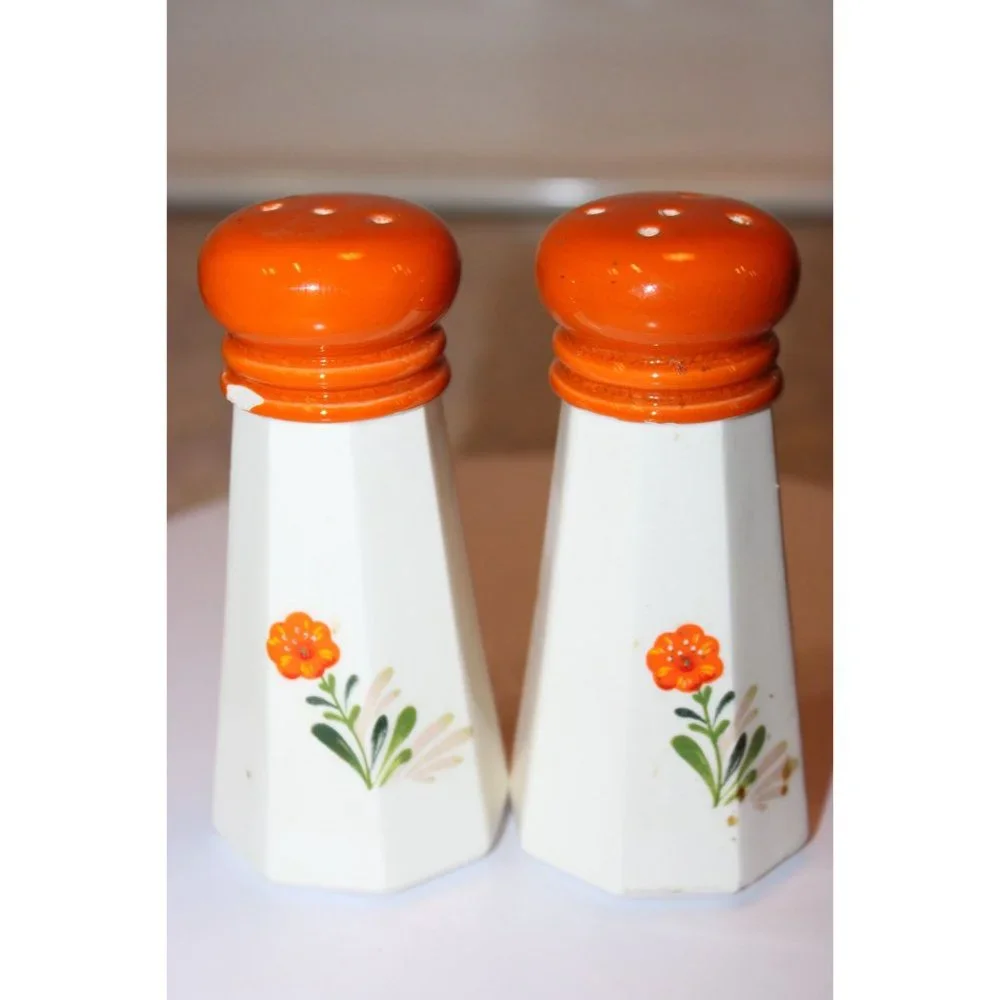 Salt & Pepper Shakers - Tall Wildflower